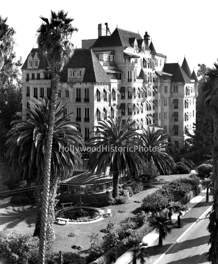 Chateau Elysee 1938 at 5930 Franklin Ave..jpg